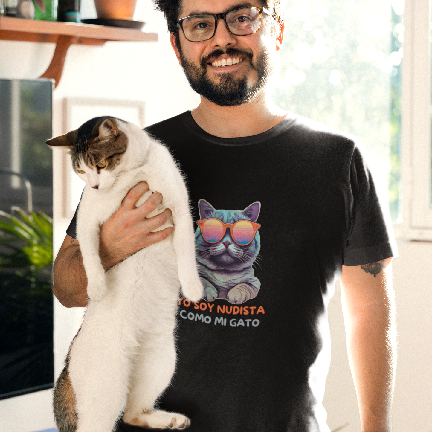 Yo soy Nudista como mi gato
