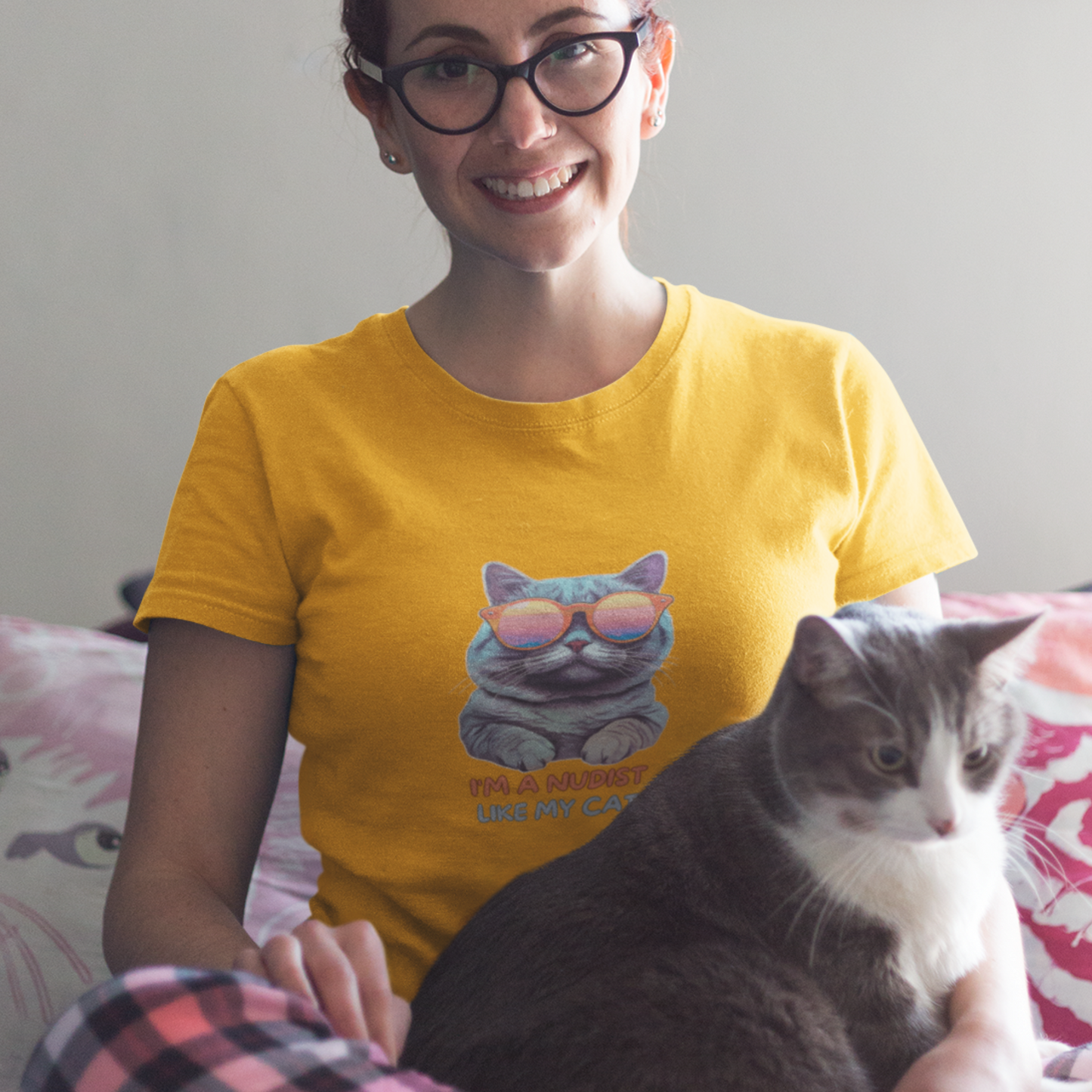 Yo soy Nudista como mi gato